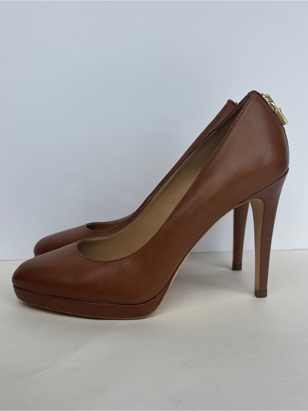 MICHAEL Michael Kors Cognac Leather Stiletto Pumps - Picture 5 of 8
